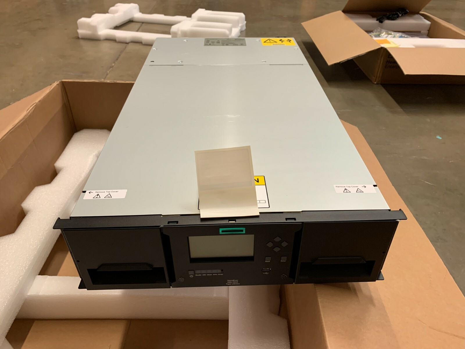 Q6Q62B P08876-001 HPE MSL3040 Scalable Base Module HPE RENEW OPEN BOX ****