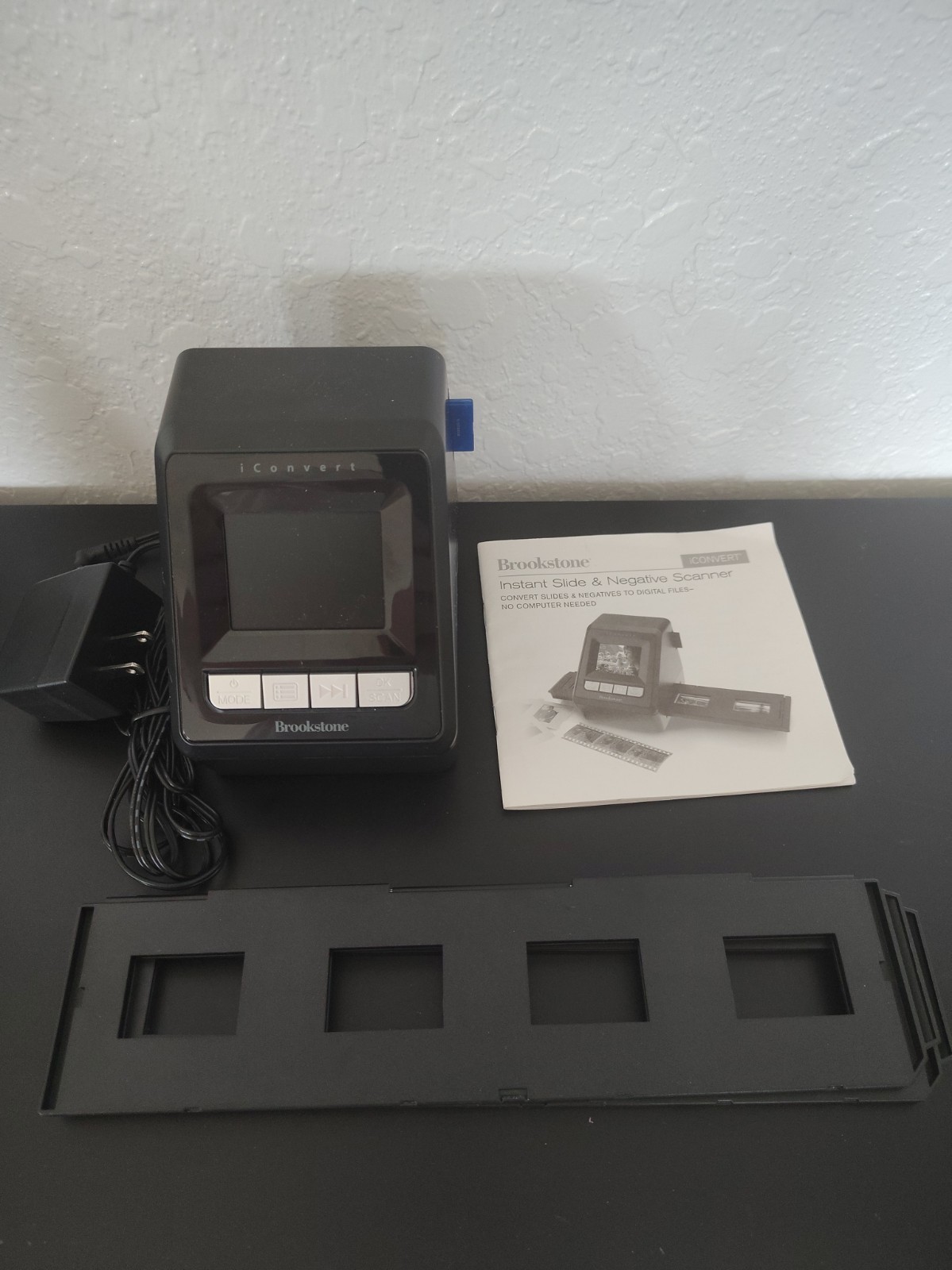 Brookstone iConvert Iconvert Slide & Film Scanner
