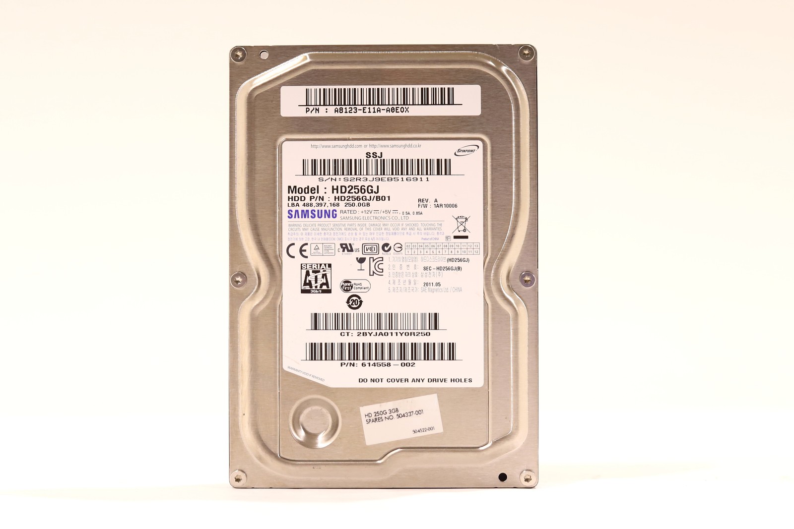 Samsung HD256GJ 250GB 3.5" 3Gb/s 16MB 7.2K RPM SATA Hard Drive P/N: HD256GJ/B01