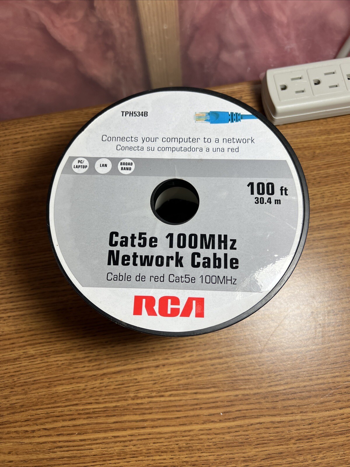 RCA Cat5e 100MHz Network Cable 100ft B2