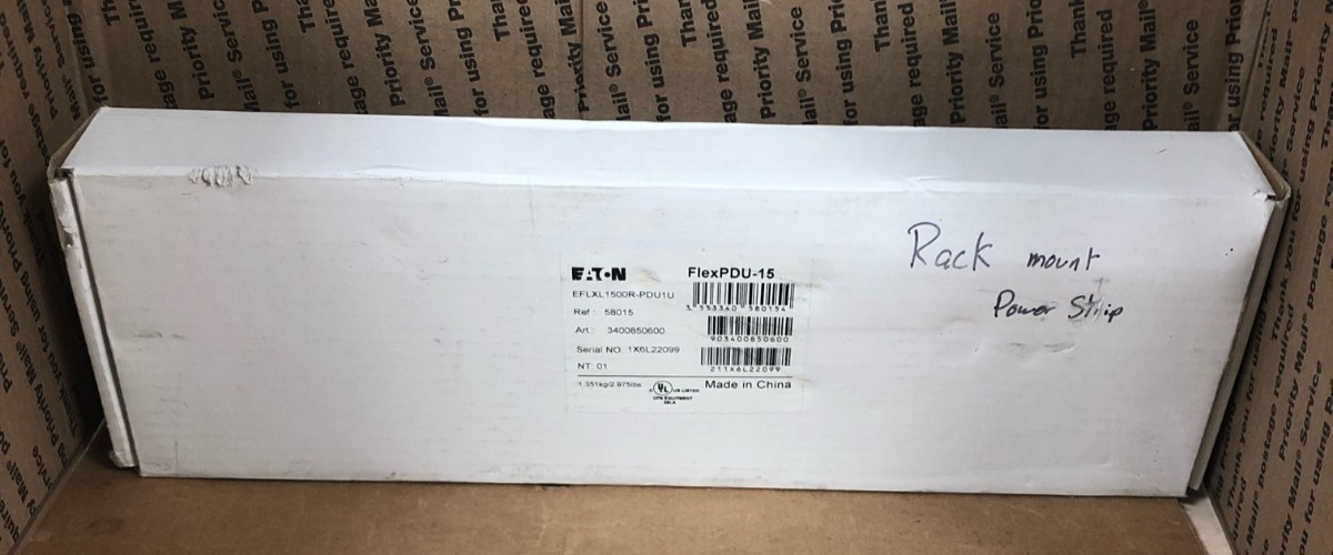 (NEW) Eaton EFLXL1500R-PDU1U Power Distribution Rack 110-125v AC 12A