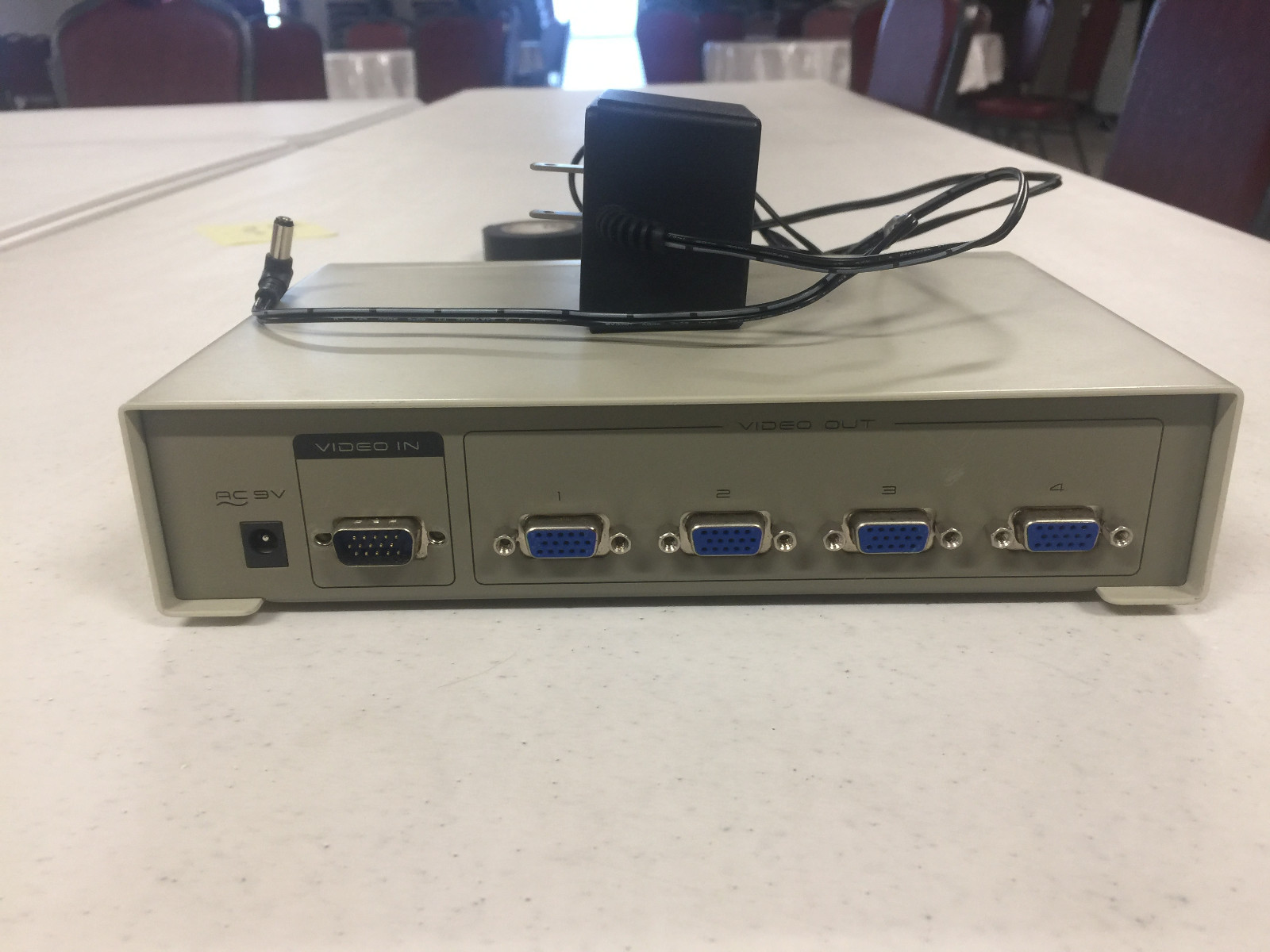 ATen Model VS-134 VGA Splitter 350 MHz Band Width