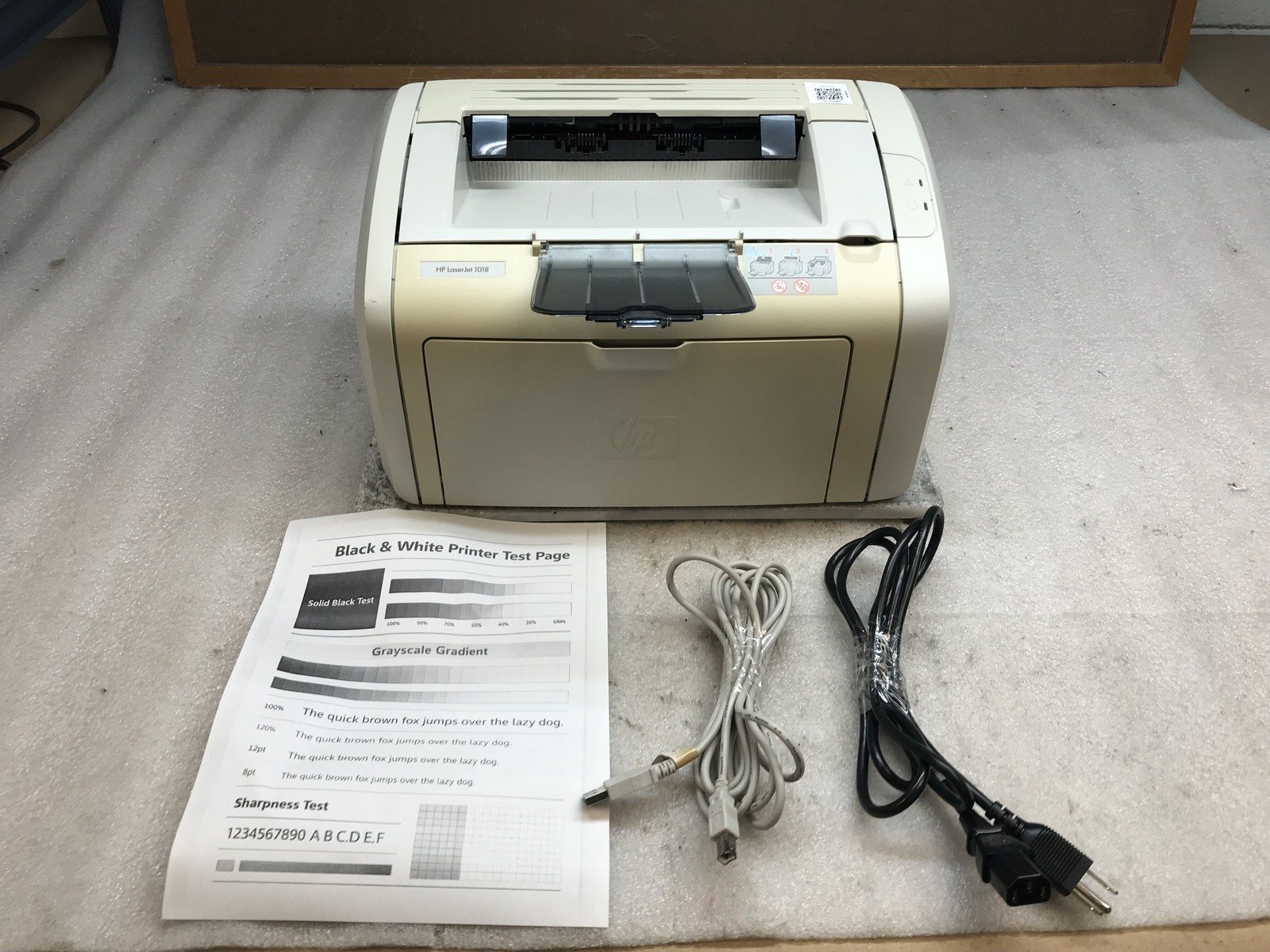 HP LaserJet 1018 Monochrome Laser Printer - tested / working