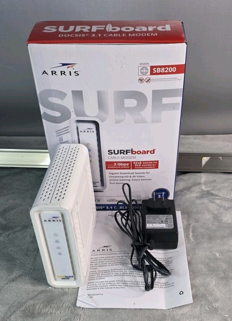 ARRIS SURFboard SB8200 DOCSIS 3.1 Cable Modem 32x8 2 Gigabit Ports w/ Box