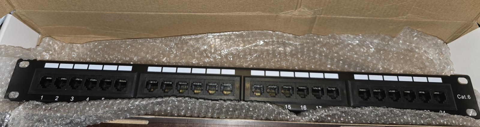 W Box Technologies Cat6 Patch Panel 24-Port