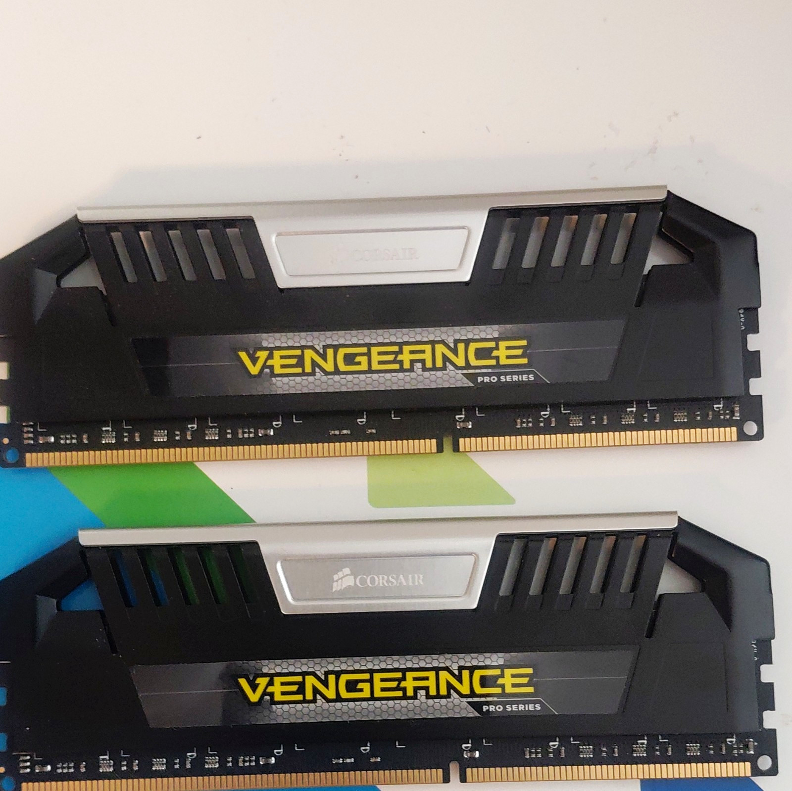 Corsair Vengeance Pro Series DDR3 SDRAM 240-Pin DIMM RAM 2 Modules