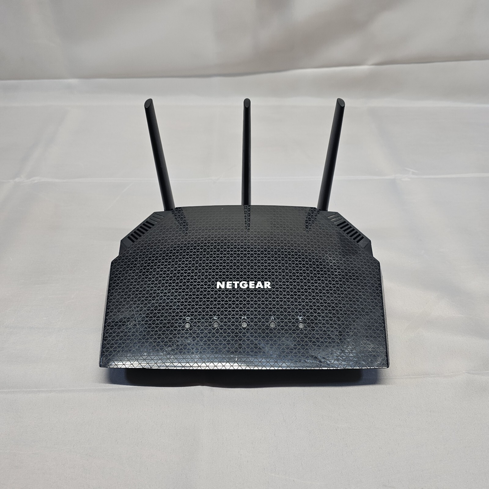 NETGEAR Nighthawk RAX10 Dual-Band Wi-Fi 6 Router