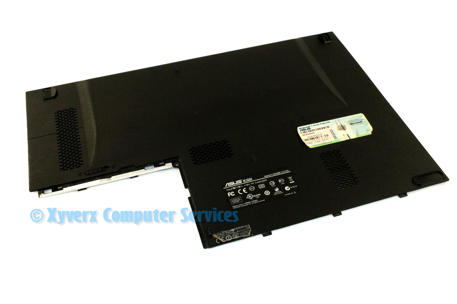 13GNVK10P052-5  GENUINE ASUS PLASTIC COVER K50I MISSING ALL RUBBER FEET (B)
