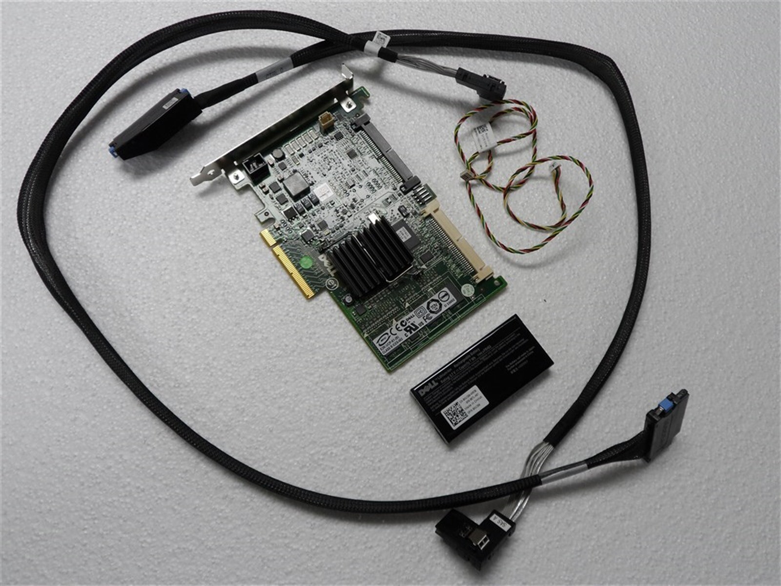 DELL POWEREDGE T410 SERVER PERC 6I PCI SAS SATA RAID KIT WITH BATTERY & CABLES