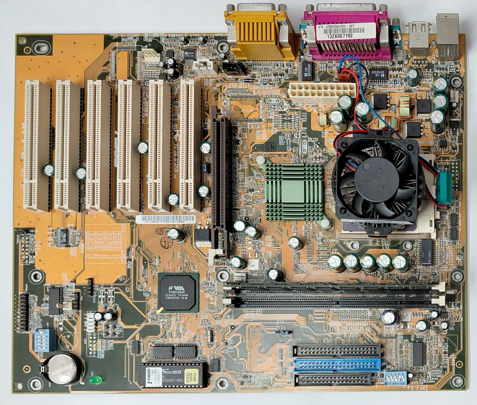 ASUS A7V-E Socket A AGP Retro Motherboard + AMD Athlon 900MHz + 128MB SD RAM