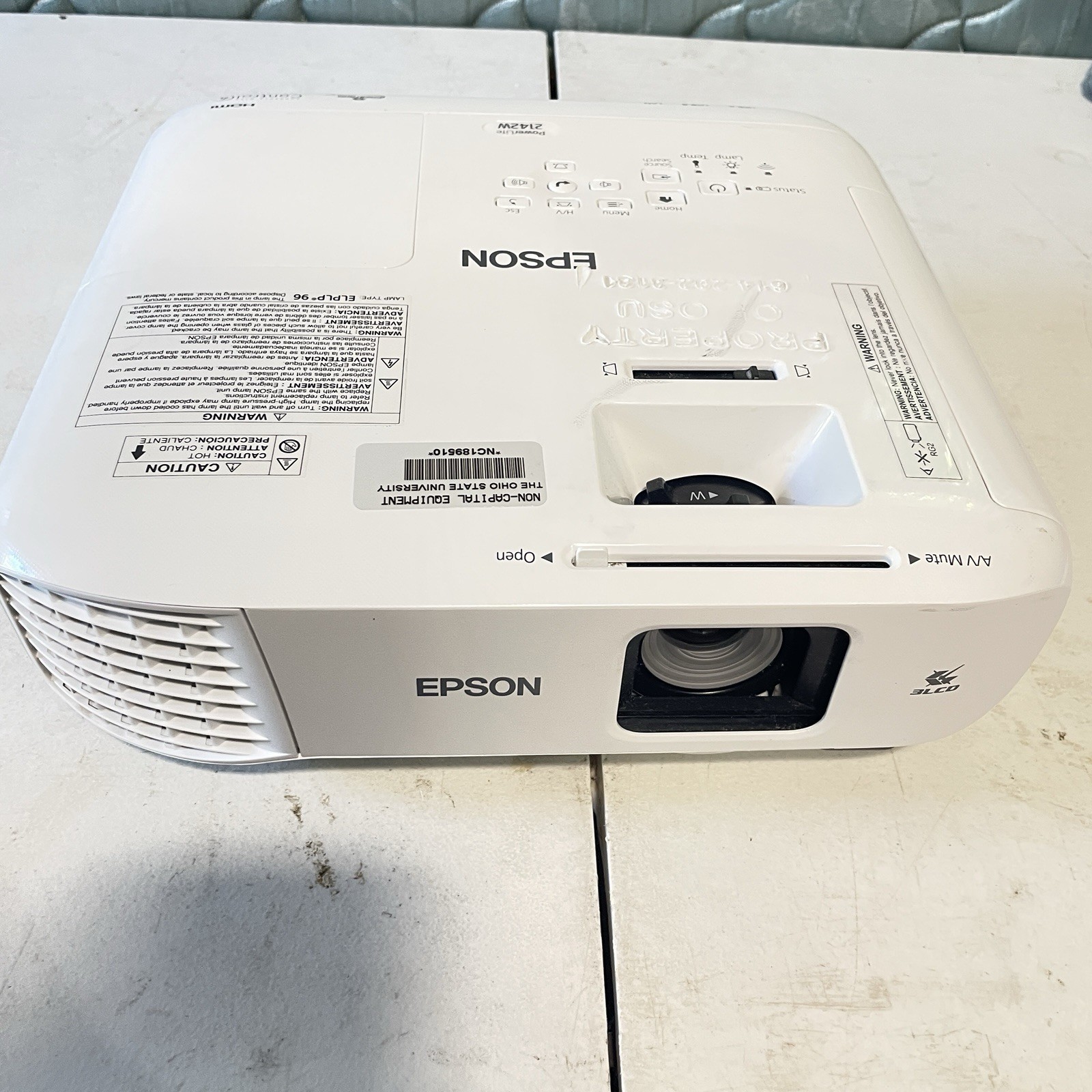 Epson PowerLite 2142W 4200 Lumens WXGA 3LCD Projector 4354 Lamp Hours - s/n 0035