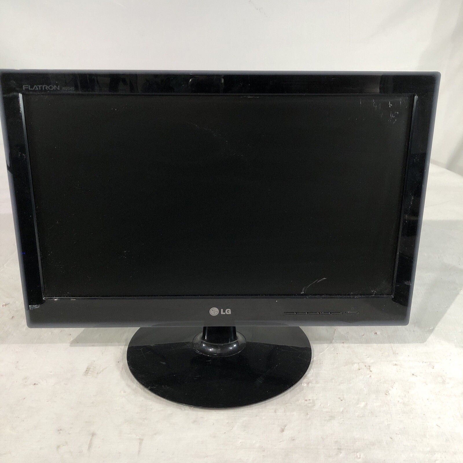 LG Flatron E2040T-SN LED LCD Monitor - Power Supply Included