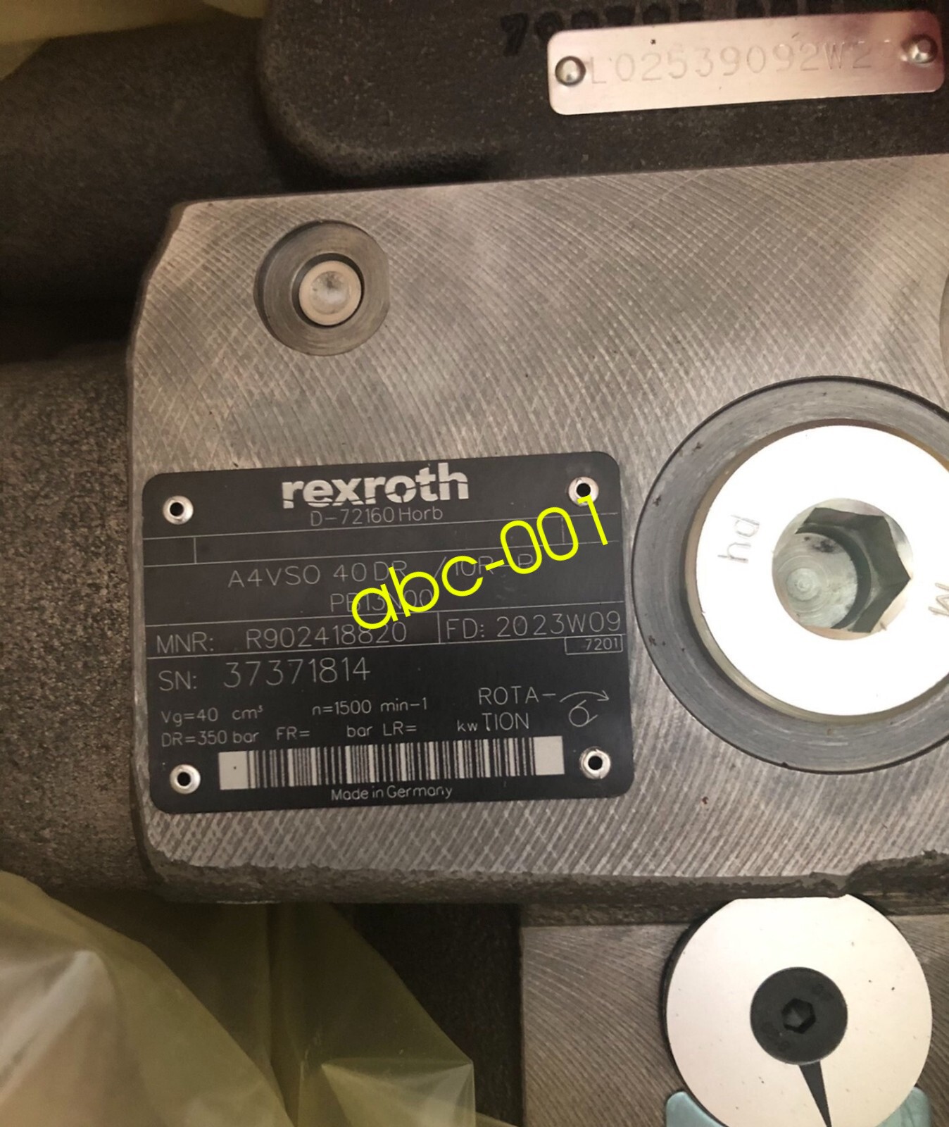 1PCS New Rexroth plunger pump R902418820 A4VS040DR/10R-PPB13N00 UPS