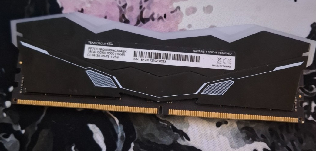 Team T-Force Delta RGB 16GB 288-Pin PC RAM DDR5 6000 (PC5 48000) Desktop memory