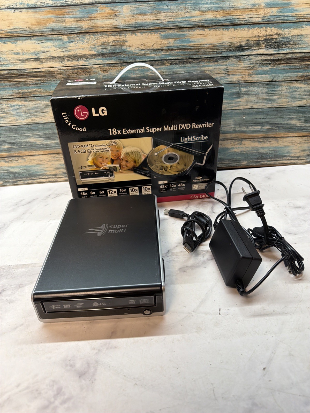 LG GSA-E40L 18x External Multi DVD Rewriter DVD+R DVD-R DVD-RAM LightScribe USB