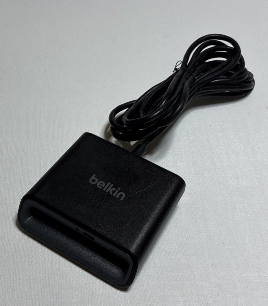 Belkin F1DN005U USB Cybersecurity Smart Card Reader with CAC Port Color Chip