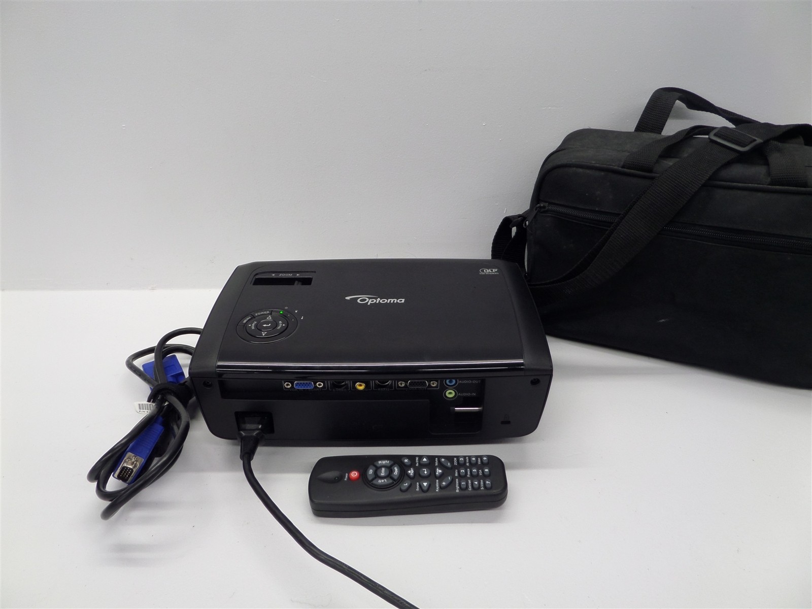 Optoma PRO150S DLP Portable Projector 2800 ANSI w/ Bag & Remote