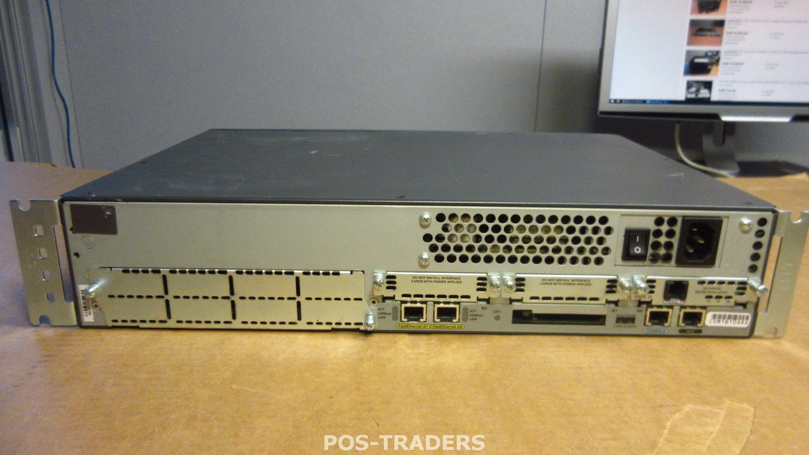 CISCO 2691 2-Port 10/100 Wired Rackmount Router INCL 1x WIC 1SHDSL V3 Module
