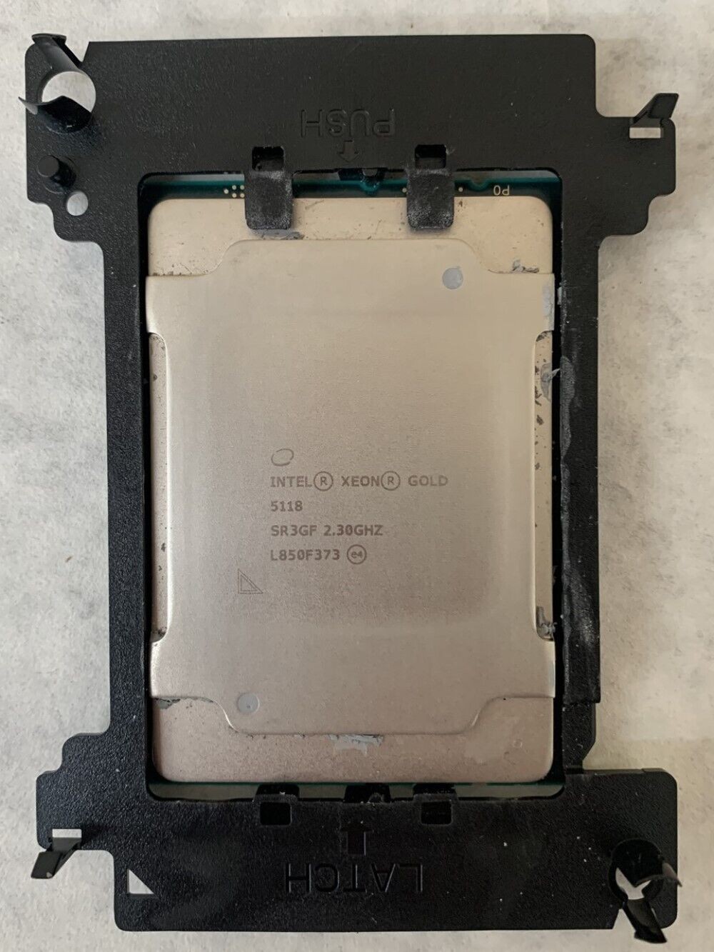 Intel Xeon Gold SR3GF 2.30GHz 16.5MB Cache 12 Core 2400MHz Processor