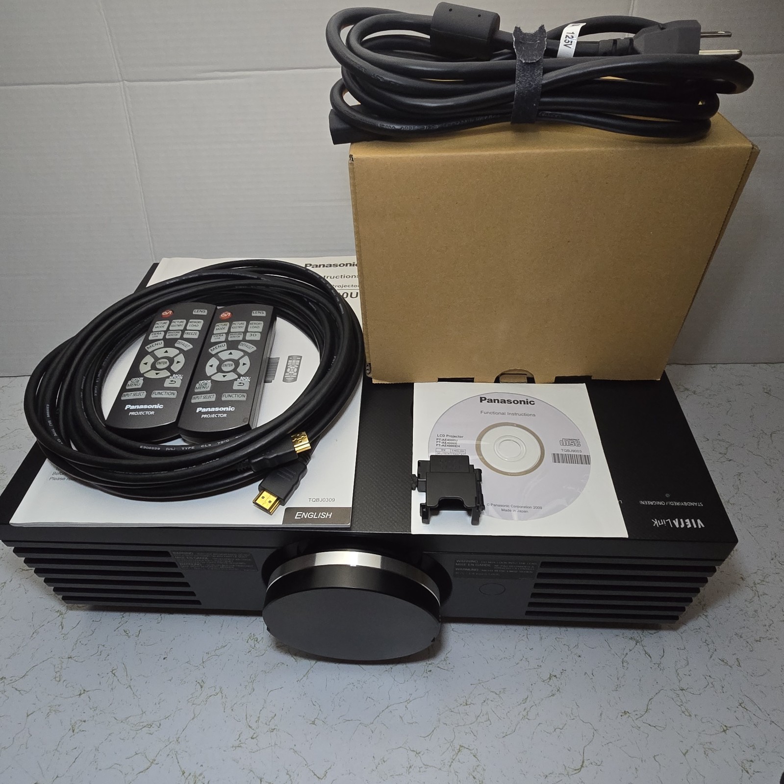 Panasonic PT-AE4000U LCD Projector 201 Lamp Runtime H Preowned 10/10 With Extras