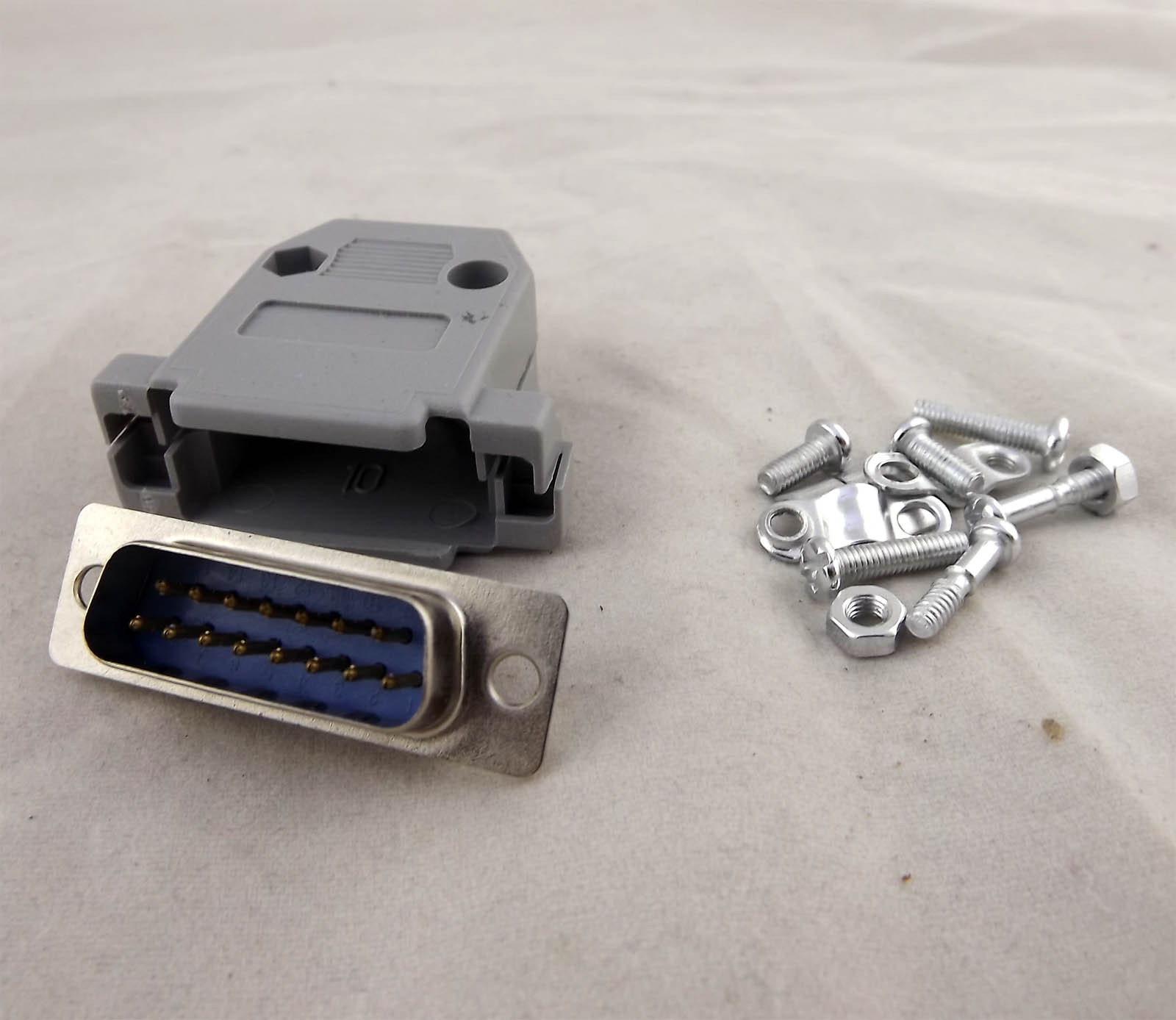 10x DB15 Male Plug 15 Pin 2 Rows D-Sub Connector & Plastic Hood Cover Backshell