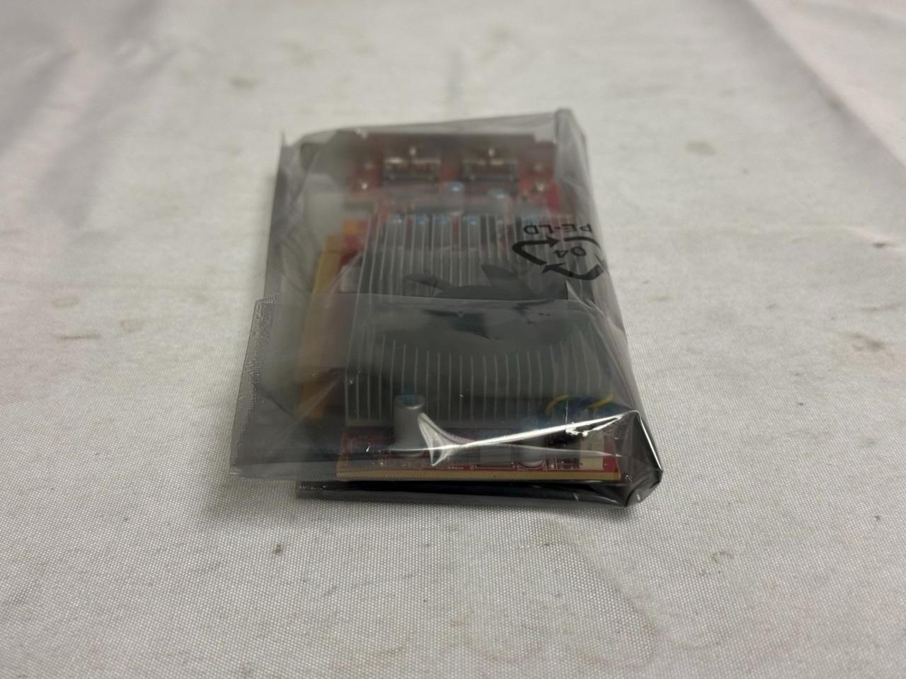 DELL AMD RADEON R CN-0YRDRX-EC200 2GB LOW PROFILE GRAPHICS VIDEO CARD