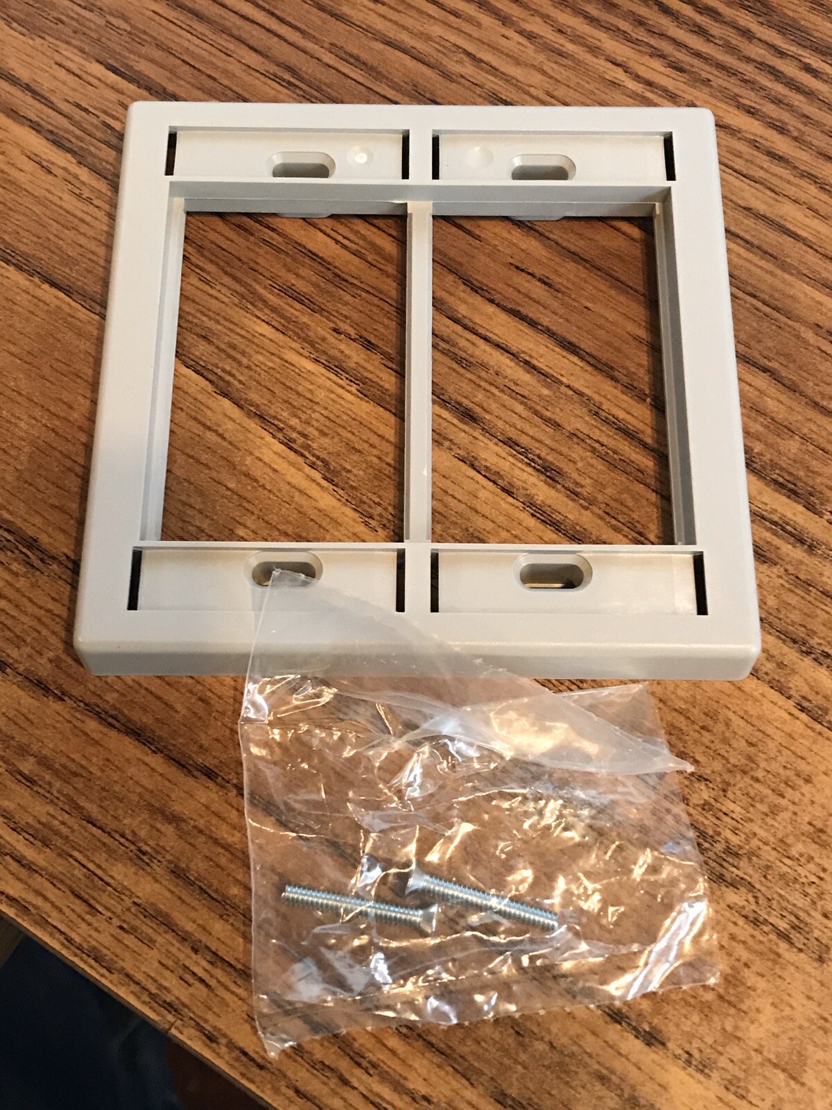 Leviton - 41290-DMG - 2-Gang 3-Unit - Modular Insert Wallplate - Frame - GRAY