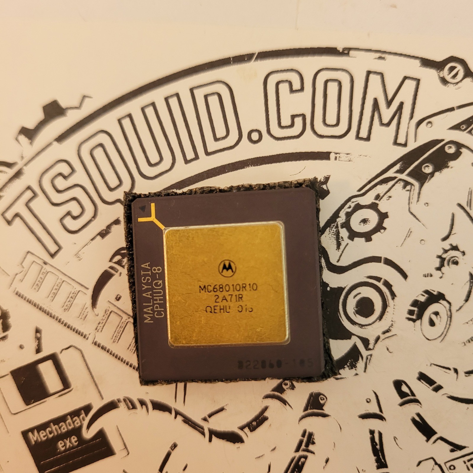 Motorola MC68010R10 CPU Microprocessor 10MHz Ceramic Gold Top 2A71R Malaysia