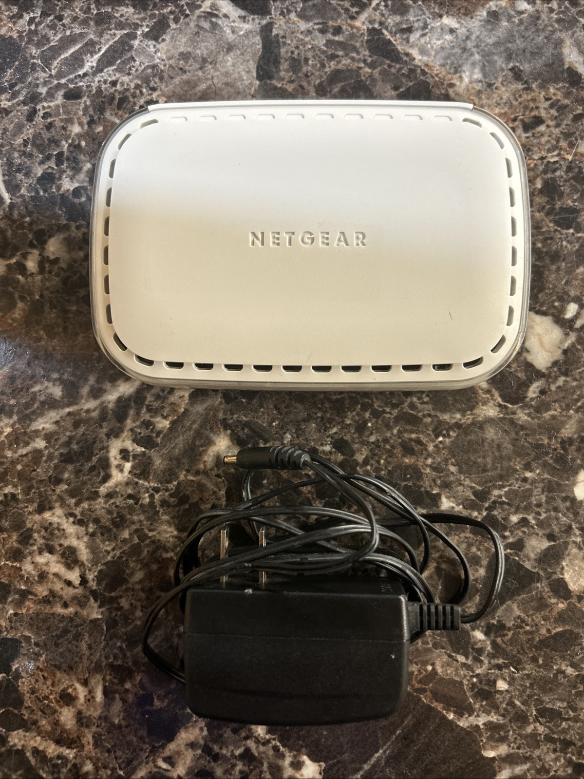 NetGear FS605 V.3 5 Ports 10/100 Mbps Switch