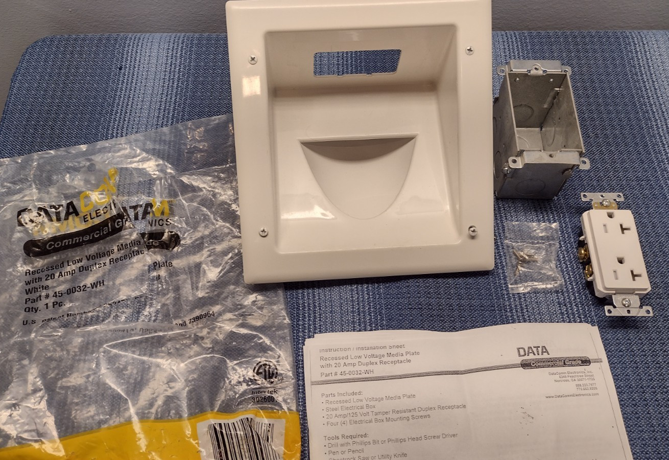 Data Comm Recessed Low Voltage Media w/20 amp Duplex Receptacle, 45-0032-WH
