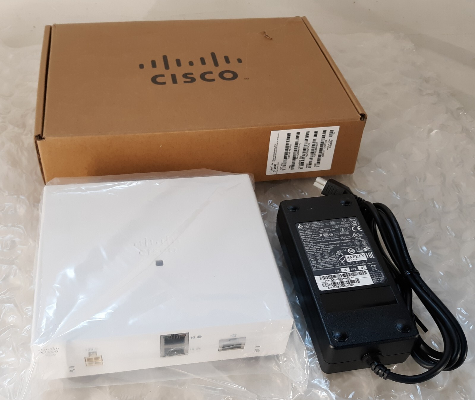 Cisco IG21-VZ-K9 V01 Rugged Lot Gateway Router NEW *OPEN BOX*