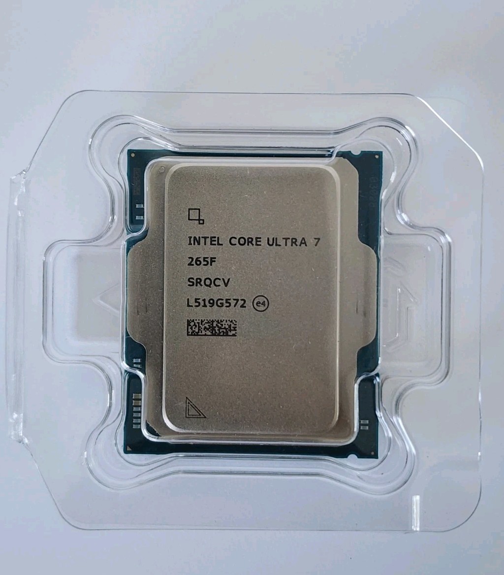Intel Core Ultra 7 Desktop Processor 265F - 20 Core (8 + 12 E) And 20 Threads -