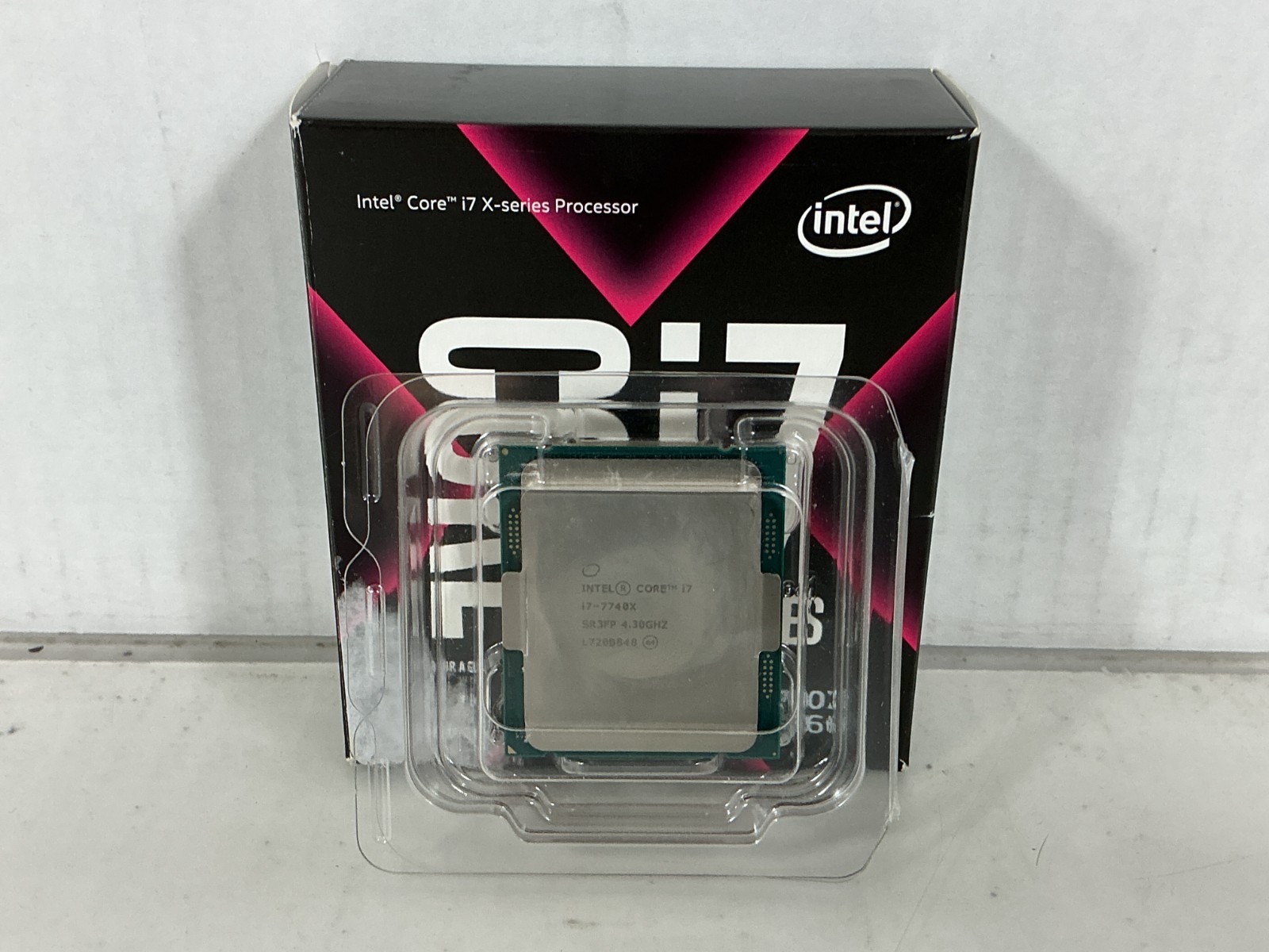 Intel Core i7-7740X 4.3GHz 4-Core LGA 2066 CPU - BX80677I77740X