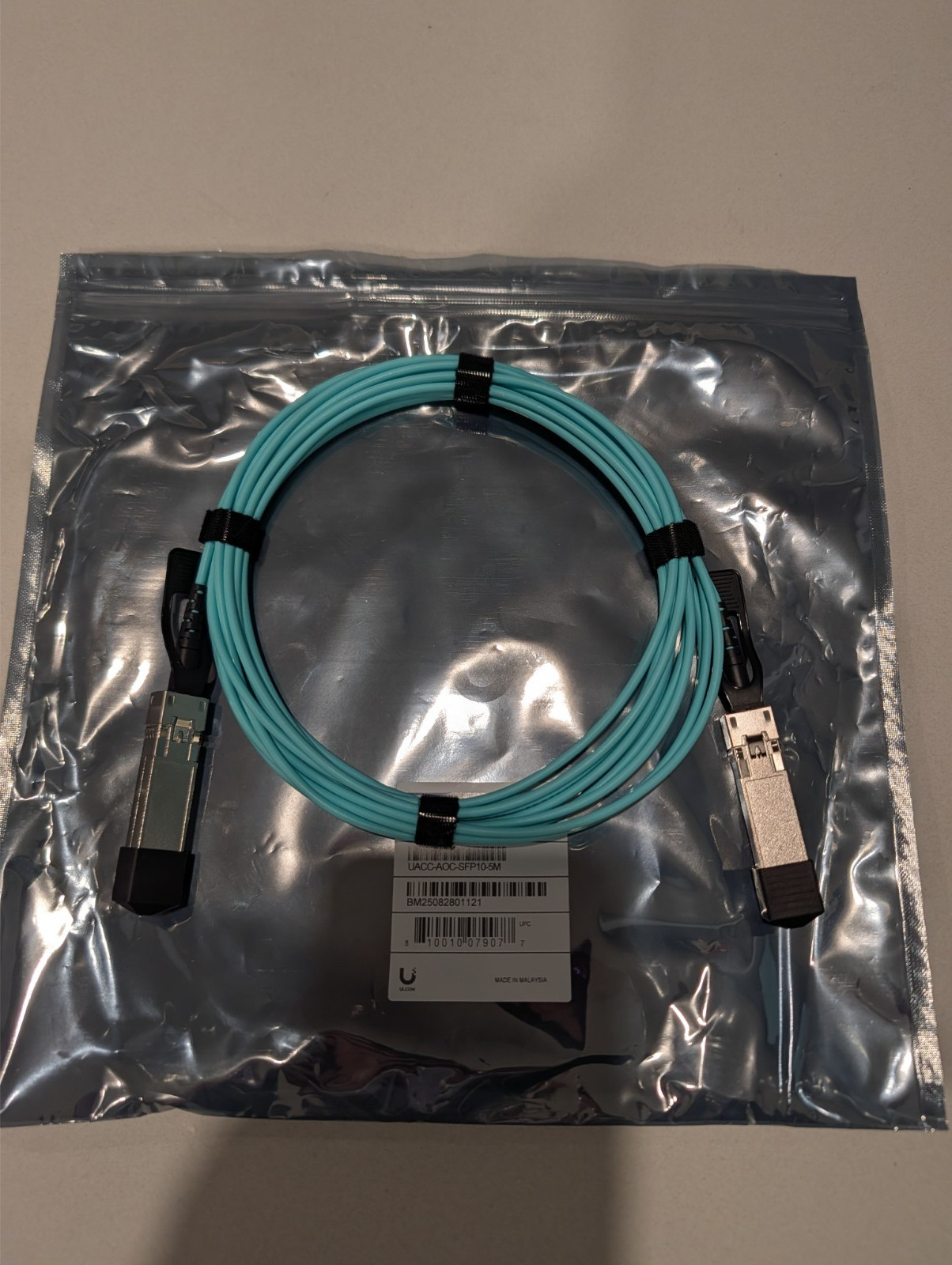 NEW Ubiquiti Network UniFi SFP+ Direct Attach Copper Cable 10Gbps 5M and 0.5M