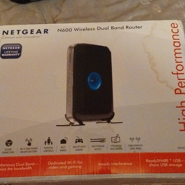 NETGEAR WNDR3400 N600 Dual Band Wi-Fi Router 300Mbps, 4 LAN, USB, Black