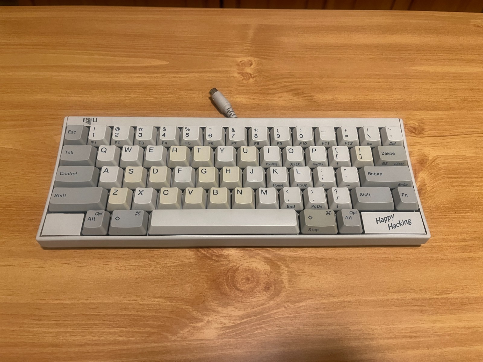 PFU Happy Hacking Keyboard Lite PS-2 Keyboard White OG  PD-KB02 8-pin mini DIN