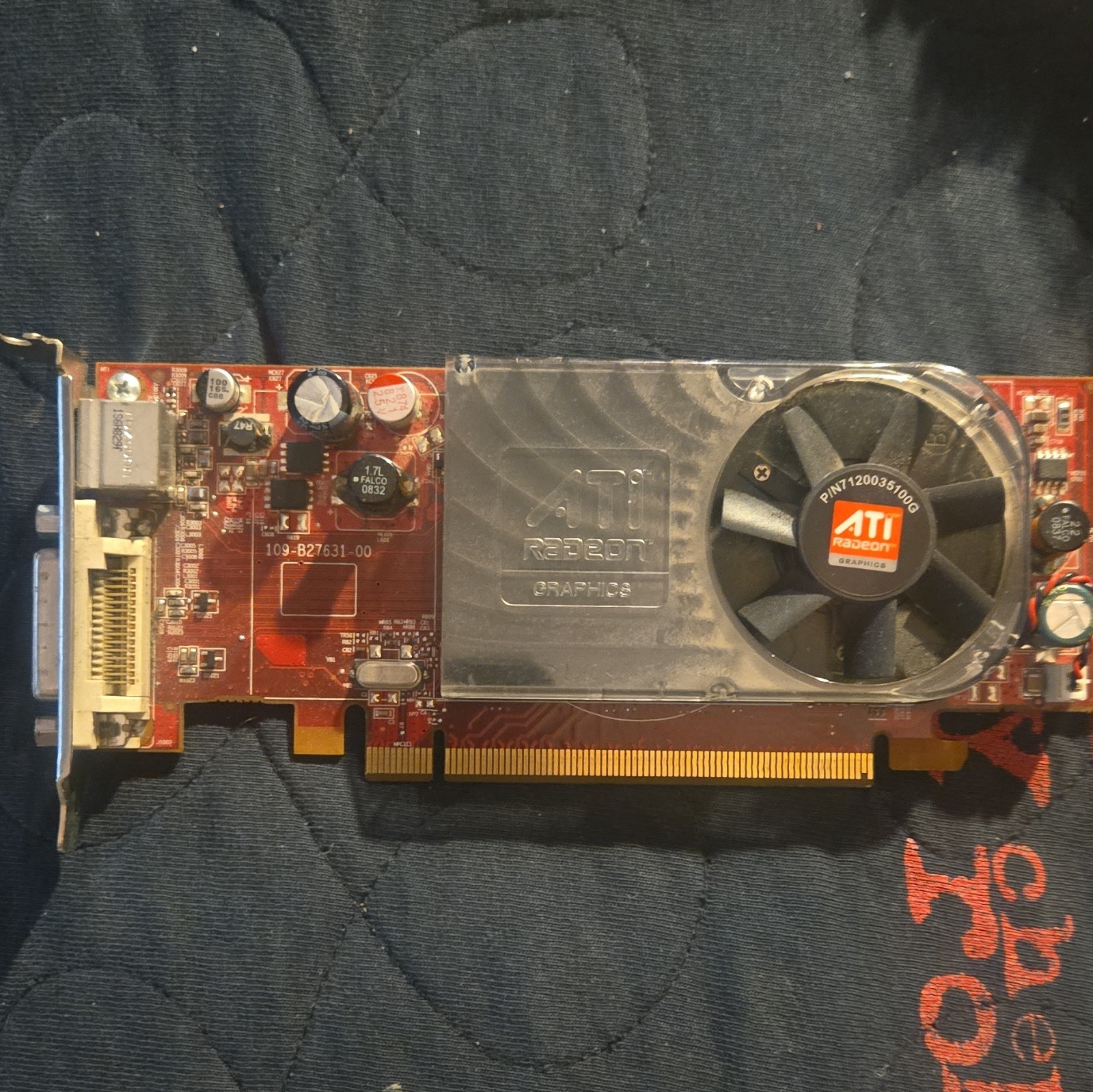  ATI Radeon HD 2400 XT graphics card with 256MB of DDR2 memory.