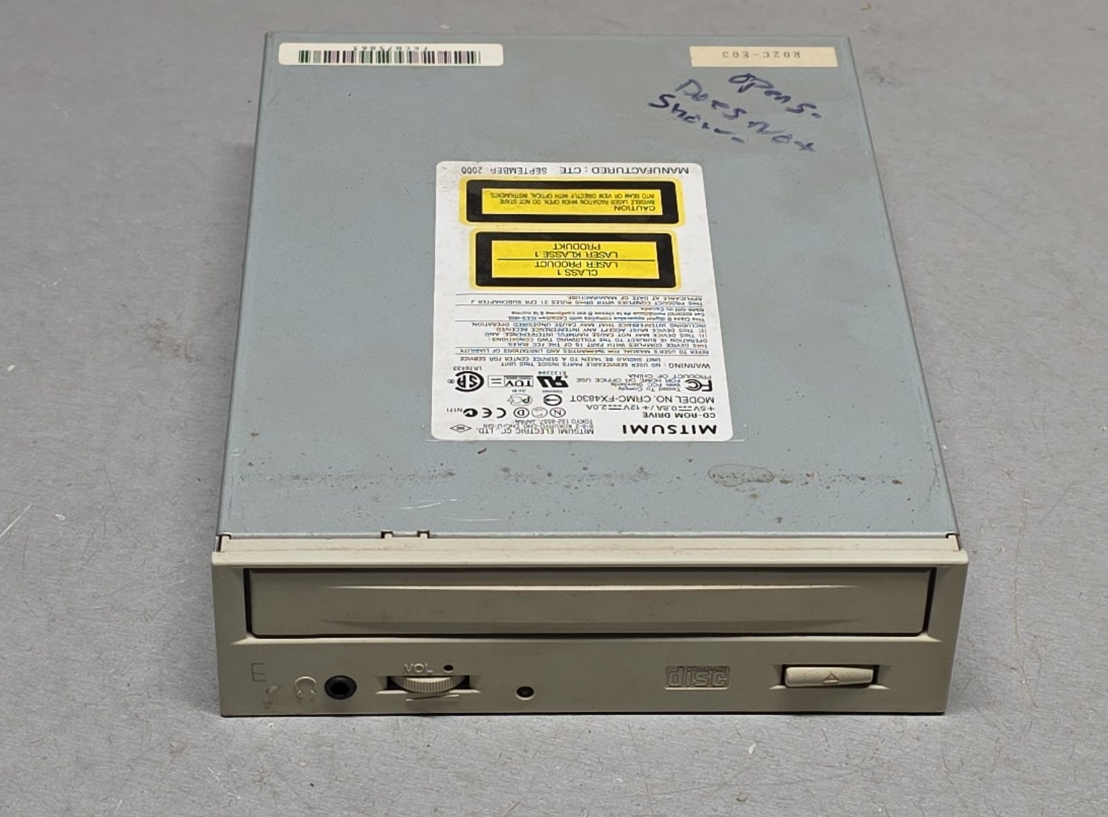 Mitsumi CD-ROM Drive Model CRMC-FX4830T Beige IDE Optical Drive Sept 2000