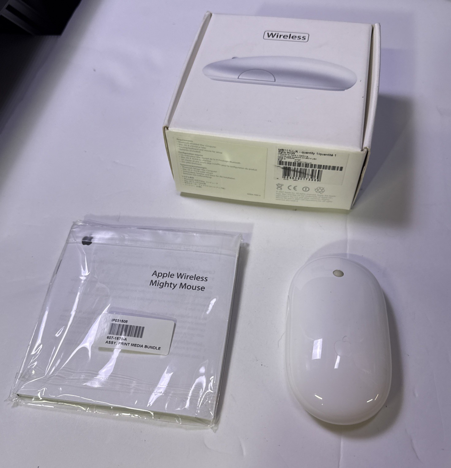 GENUINE Apple Wireless Bluetooth Mighty Mouse Model A1197 