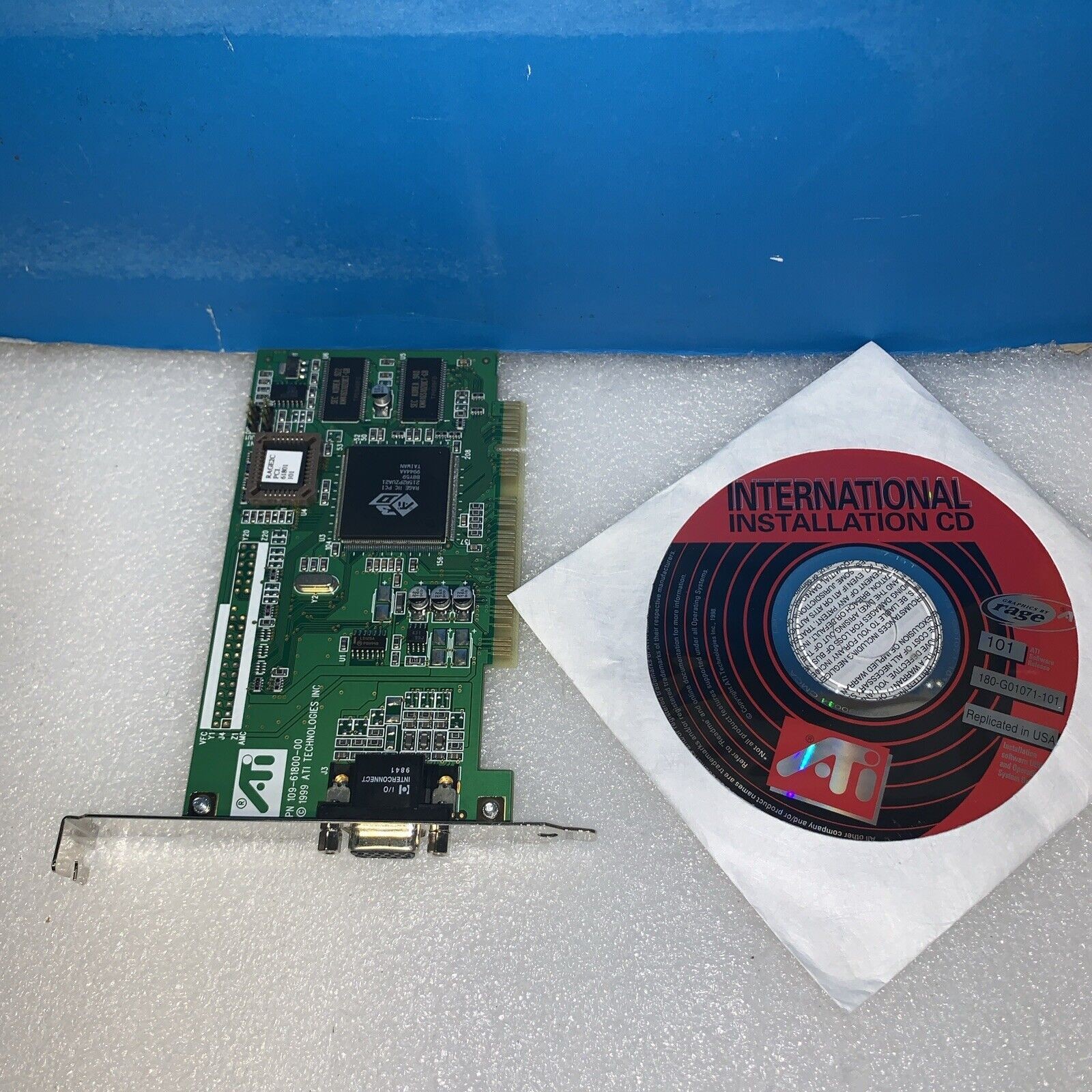 1999 ATI TECHNOLOGIES 109-61800-00 PCI GRAPHICS VIDEO CARD
