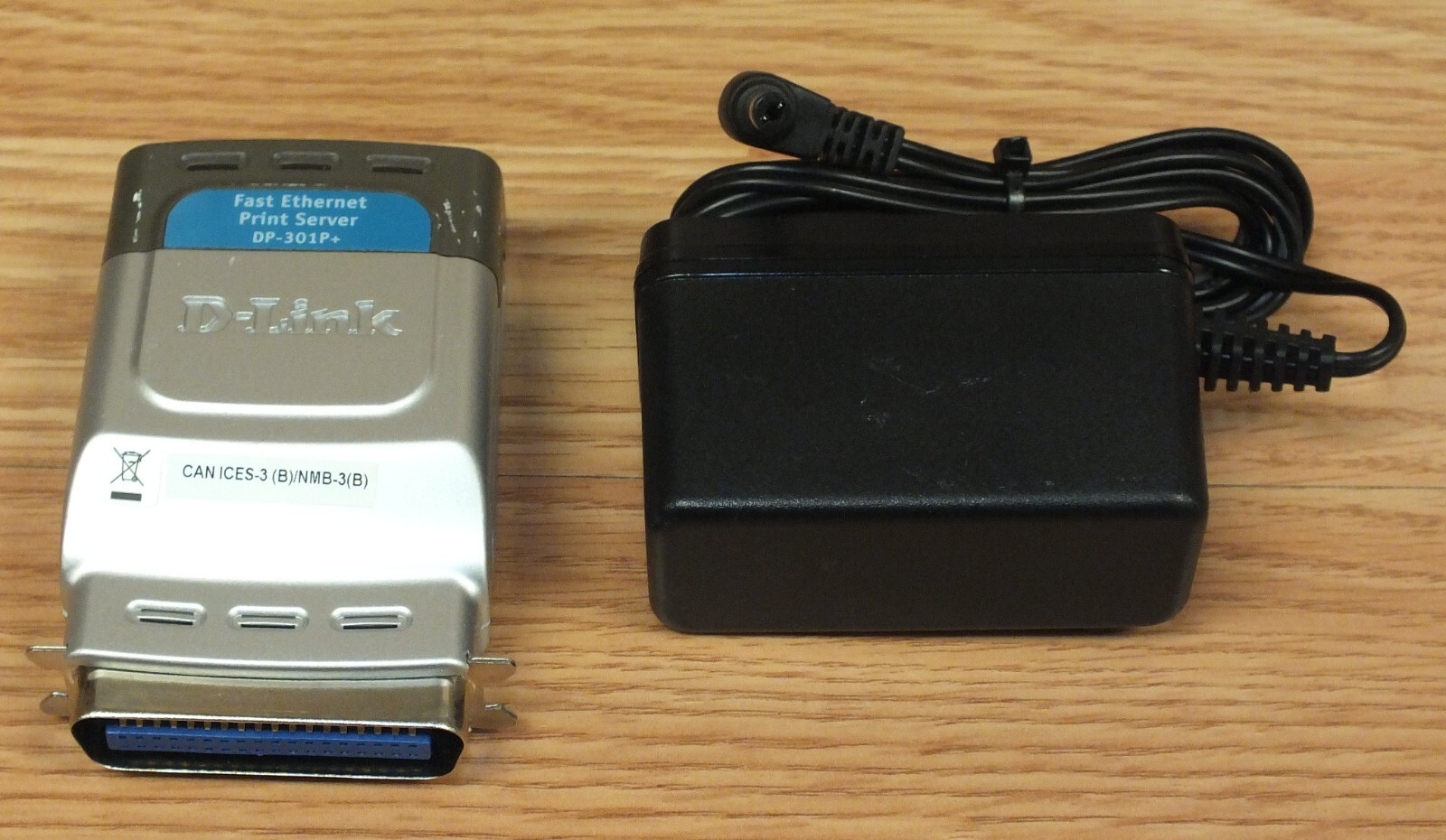 D-Link (DP-301P+) Fast Ethernet Parallel Port Print Server (1 Centronics Port)