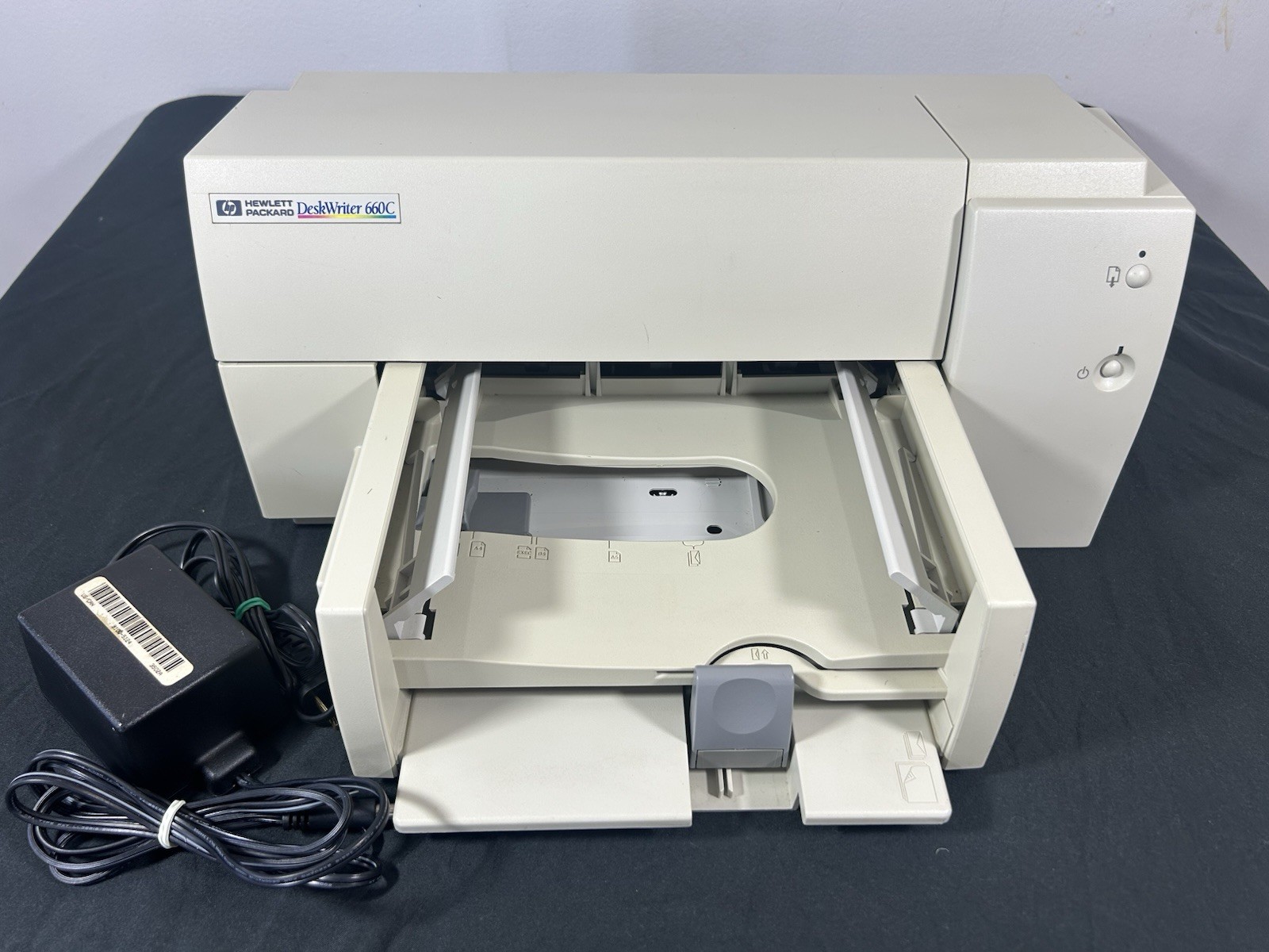 Vintage HP Deskwriter 660c Standard Inkjet Printer Needs Ink