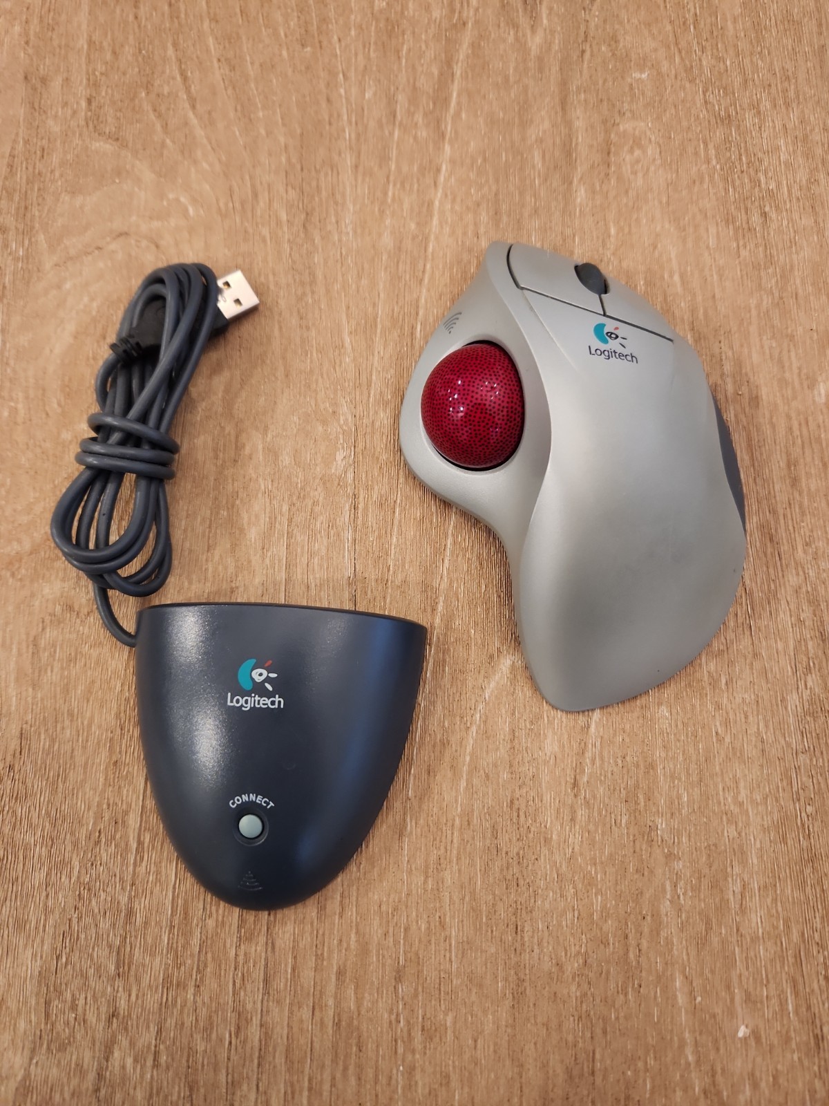 Logitech T-RA18 Trackball Mouse Cordless Trackman Wheel Red Receiver READ