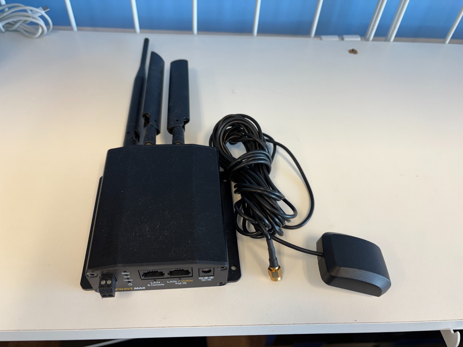 Peplink Pepwave MAX BR1 Mini LTE Cellular Router MAX-BR1-MINI-LTE-W-T No Adapter