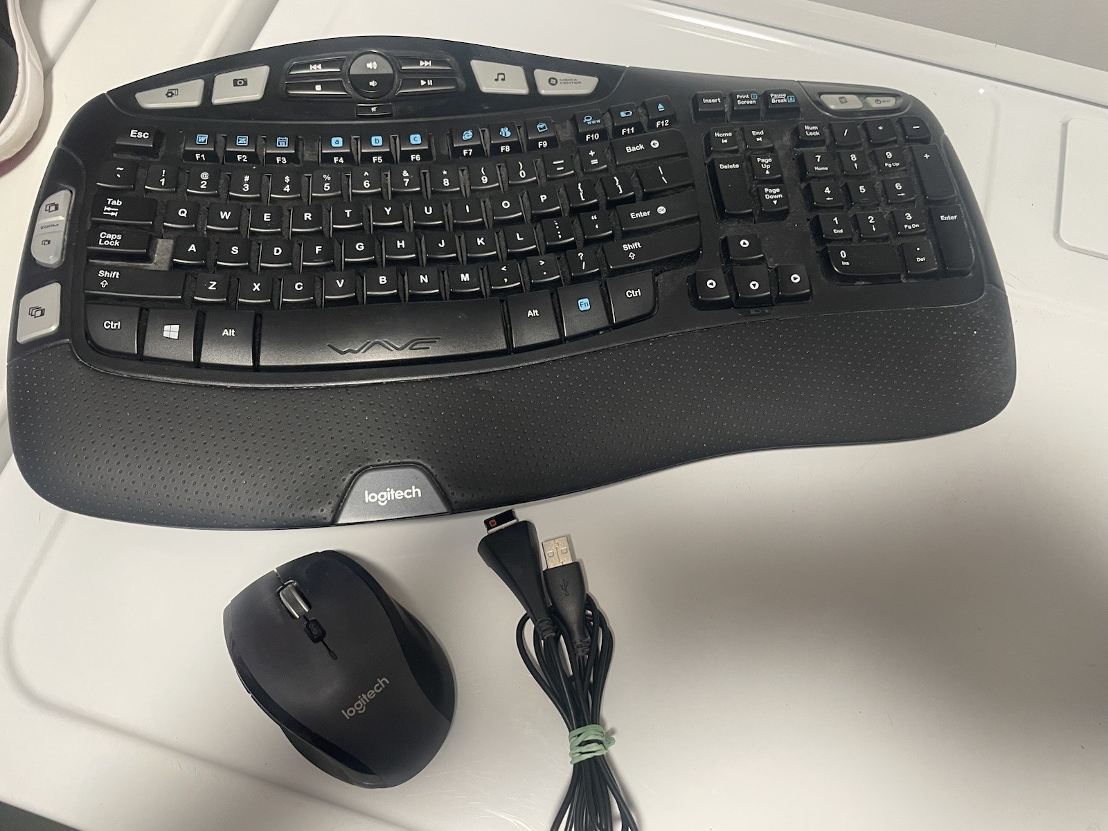 Logitech Wave Comfort Wireless K350 Keyboard w/ M705 Mouse & USB Dongle