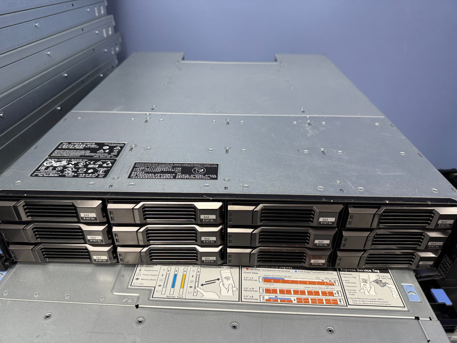 DELL SCV2000 w/ 2x EMM PN 1000805-05