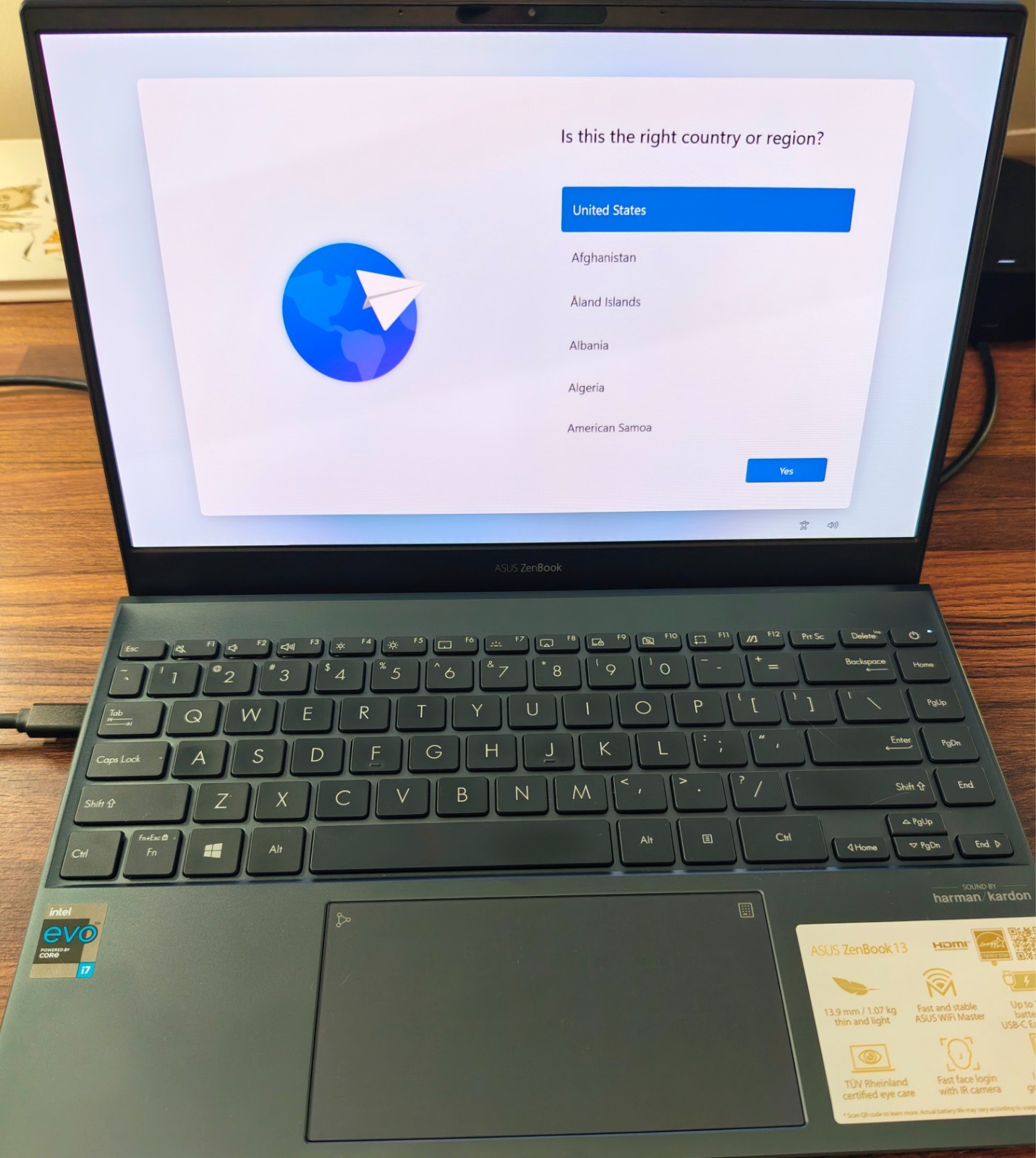 ASUS ZenBook 13 OLED, 512GB SSD, Intel Core i7-1165G7, 2.8GHz, 8GB RAM Laptop