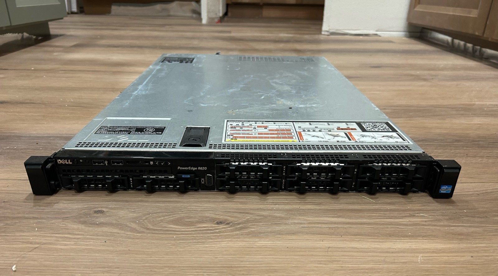 Dell PowerEdge R620 2x Xeon E5-2660 32GB RAM 8-Bay 2x495W Tested