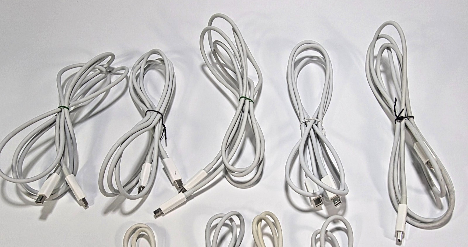 Apple Thunderbolt 1 2 Cable White Mini DisplayPort Style 6-7 ft Long Cord
