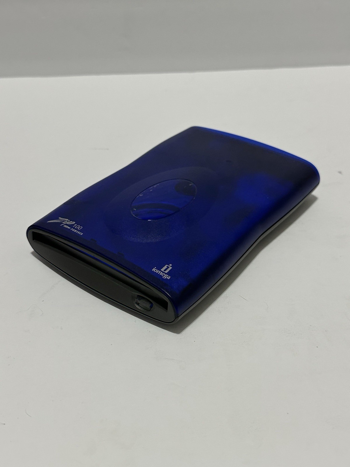 Iomega Zip 100 Z100USBS USB Powered External Drive 100MB , 